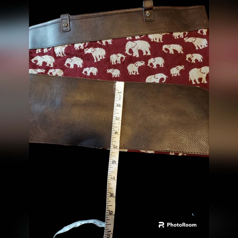 Thirty-One Safari Weave Elephant Reversible Tote NWT - Picture 6 of 7